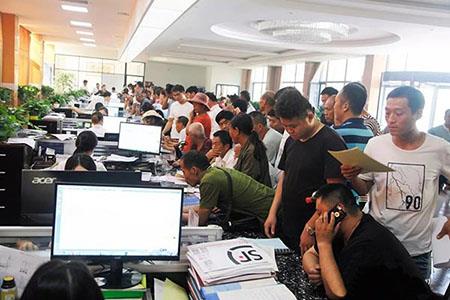 Taispeánann orduithe cranna réitigh miotail Henan yuntian blowout trend.jpg Henan yuntian metallurgical casting crane orders show a blowout trend.jpg