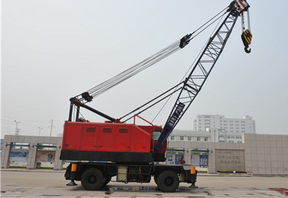 Rubber Tyred Harbor Crane
